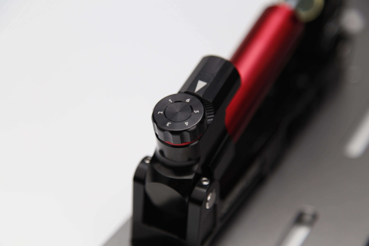 Simagic P2000 Hydraulic Pedal Set 200kg - DELENordic.com